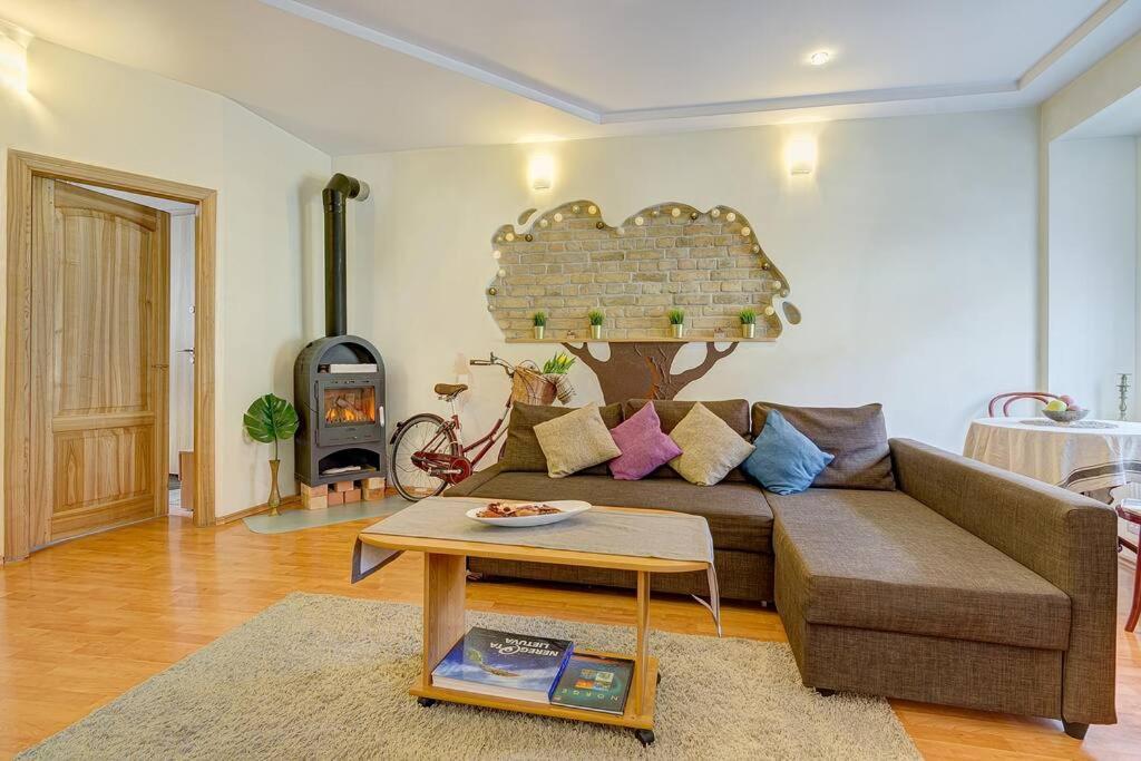 Private Entrance-2 Rooms-Old Town- Free Parking Вильнюс Экстерьер фото